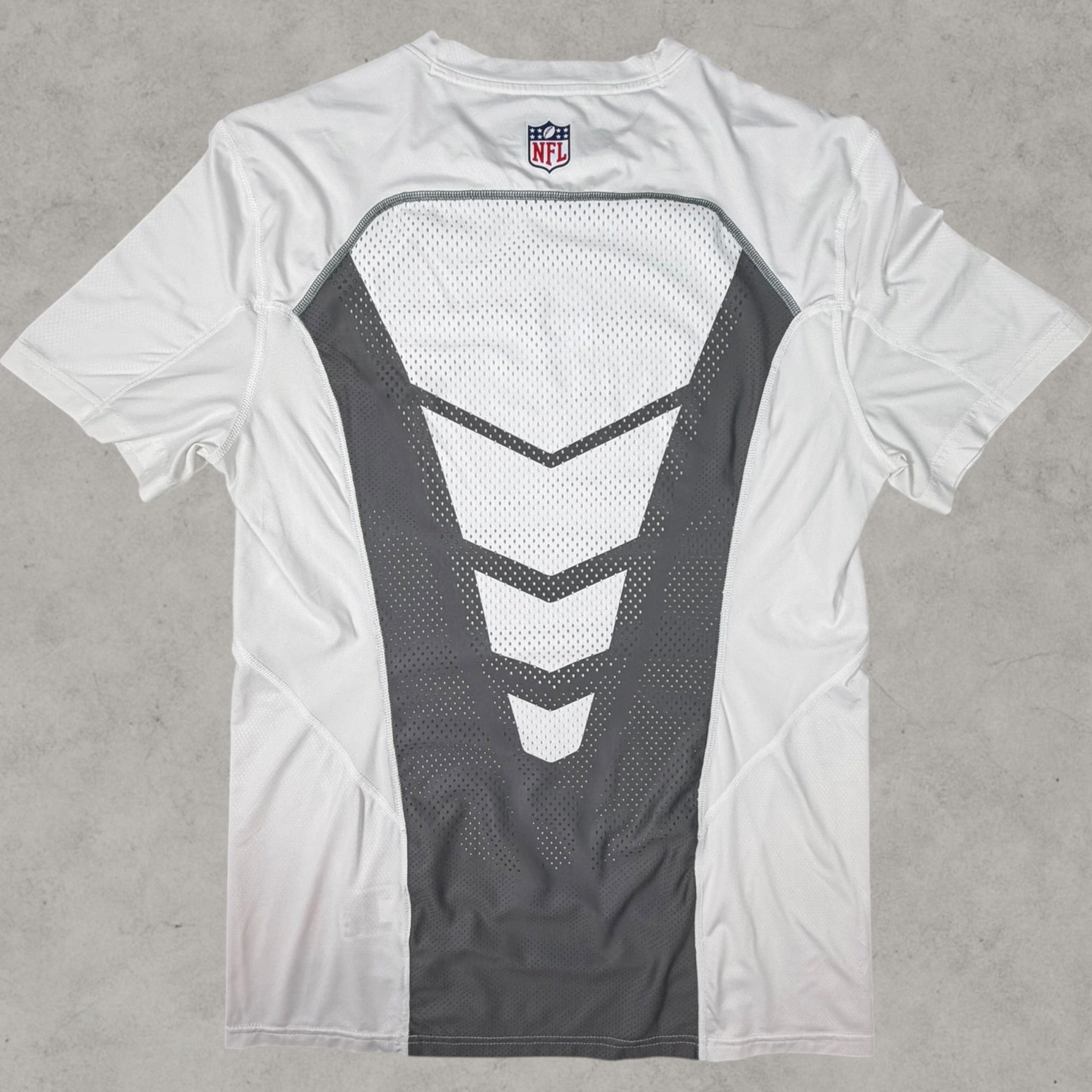 Nike NFL Hypercool Shirt Chicago Bears White Dri-Fit On Field Size M